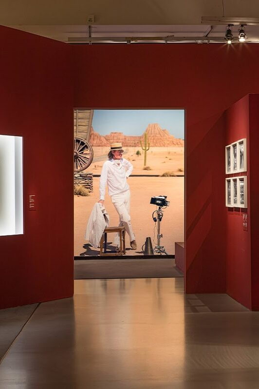 You’ll know it’s Wes Anderson: iconic visuals and storytelling style 9