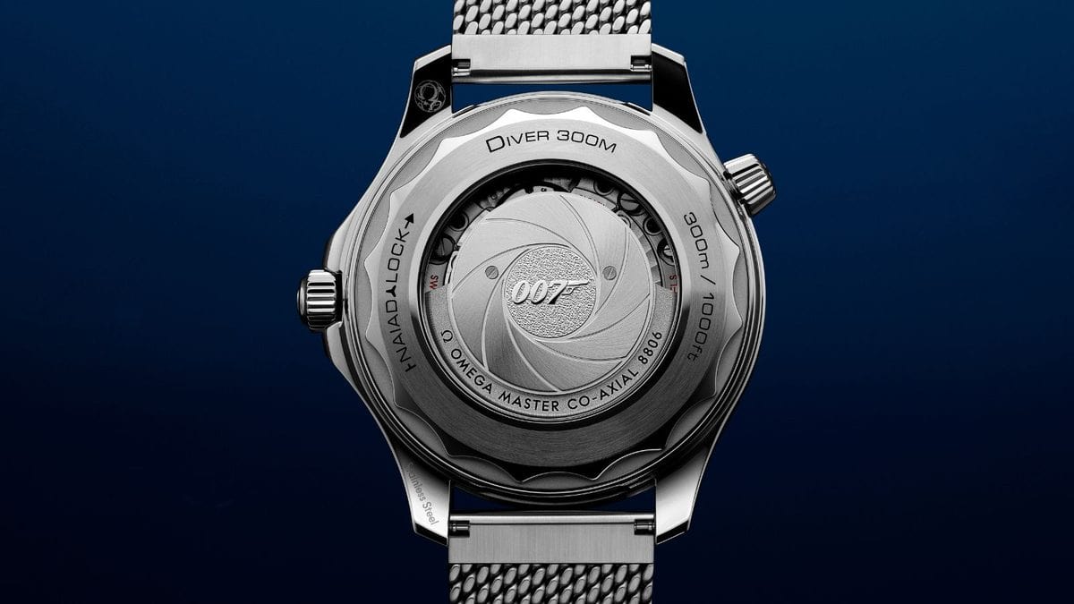 Two sides of 007: OMEGA’s most intriguing Seamaster yet 3
